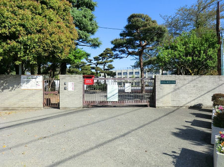 ���ӊ� ���w�Z 400m ����旧�Ζ쏬�w�Z