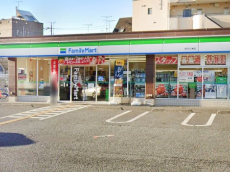 ���ӊ� �R���r�j 550m �t�@�~���[�}�[�g ����v�ē��X