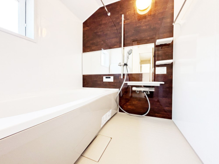 ���� ����̔�������Ă���閾�邢�������̂���o�X���[��