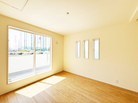 ���̑����� �o���R�j�[���J�������v���X���Ă����m��