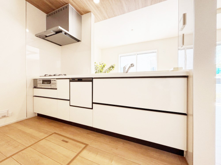 �L�b�`�� ���������Ȃ��炲�Ƒ��Ƃ̉�b���y���߂�ΖʃJ�E���^�[�L�b�`��