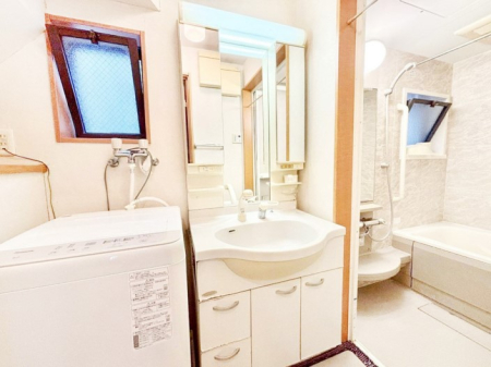 ���ʑ�E���ʏ� �������̂�����K��Ԃł��B�����̐g�x�x���C�����ǂ����g�������܂��B 