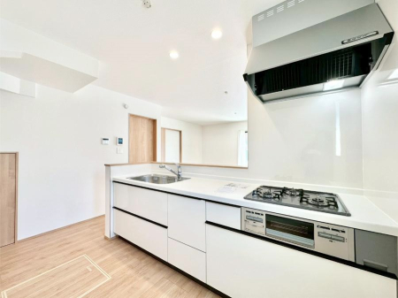 �L�b�`�� ���������Ȃ��炲�Ƒ��Ƃ̉�b���y���߂�ΖʃJ�E���^�[�L�b�`���@