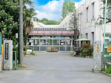 ���ӊ� ���w�Z 1900m �V���s����l���w�Z