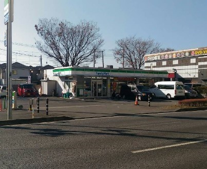 ���ӊ� �R���r�j 600m �t�@�~���[�}�[�g �����ؔ����ړX