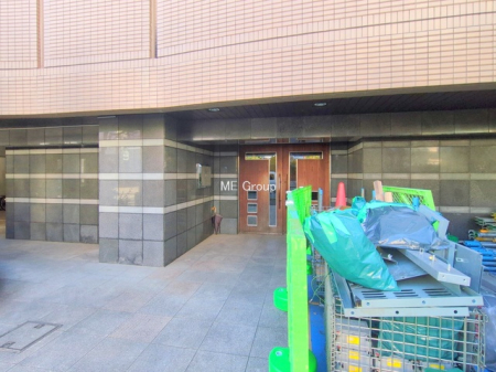 �G���g�����X -