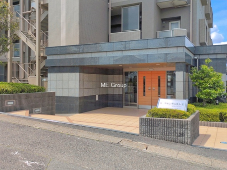 �G���g�����X -