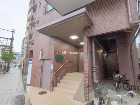 �G���g�����X -