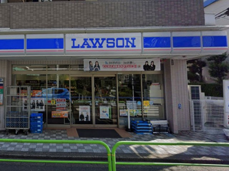 ���ӊ� �R���r�j 251m ���[�\�� ���n�����꒚�ړX