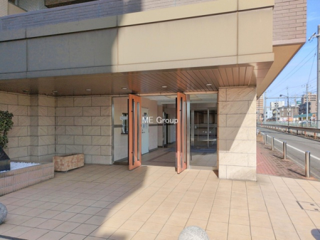 �G���g�����X -
