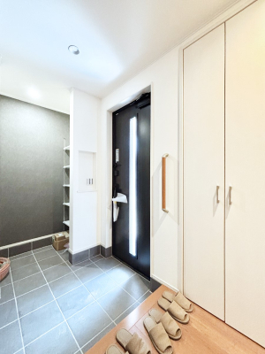 ���� �V���[�Y�C���N���[�N�t���̌��ցB�Ƒ��S���̌C��J��Ȃǂ���������[�ł��܂��B
