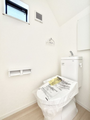 �g�C�� �g�C����1�K��2�K���ꂼ��ɔz�u����Ă��ĂƂĂ��֗��ł��B 
