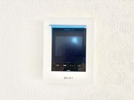 ���̑����� TV���j�^�[�t�C���^�[�t�H�����t���Ă��ăZ�L�����e�B�[��