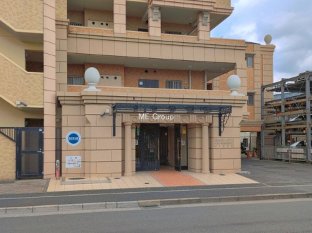 �G���g�����X -
