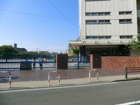 ���ӊ� ���w�Z 290m �����旧���쓌���w�Z