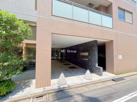 �G���g�����X -