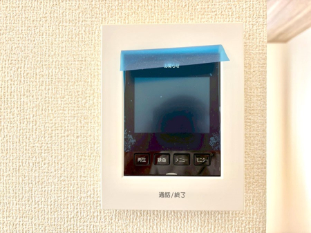 ���̑����� TV���j�^�[�t���C���^�[�t�H���Ŗh�Ɩʂ����S�ł��B
