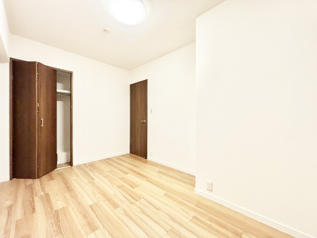 ���̑� 5.7���T�[�r�X���[���͌��Ƃ��ė��p�ł��܂�