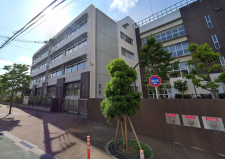 ���ӊ� ���w�Z 560m ���旧����O���w�Z