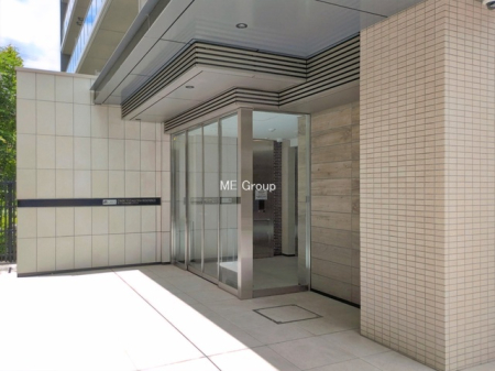 �G���g�����X -