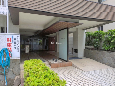 �G���g�����X -