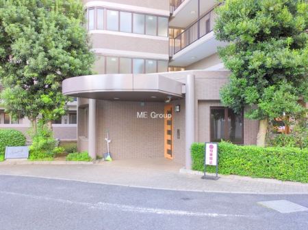 �G���g�����X -