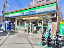 ���ӊ� �R���r�j 51m �t�@�~���[�}�[�g �ΐ_�����ʂ�X
