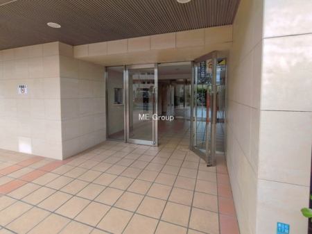 �G���g�����X -