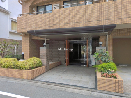 �G���g�����X -