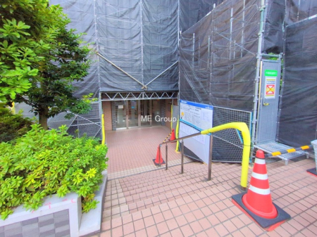 �G���g�����X -