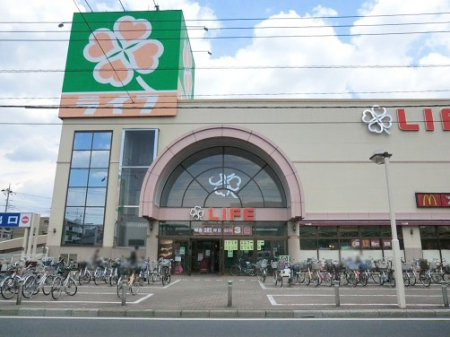 ���ӊ� �X�[�p�[ 700m ���C�t�V���X