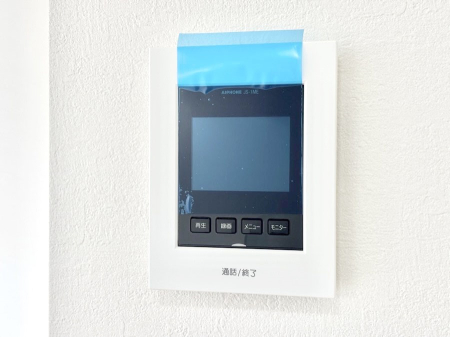 ���̑����� TV���j�^�[�t�C���^�[�t�H�����t���Ă��ăZ�L�����e�B�[��