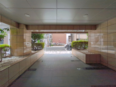 �G���g�����X -