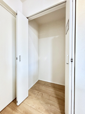 ���[ �L�b�`�����̎��[�̓p���g���[�Ƃ��Ă����p�ł��܂�