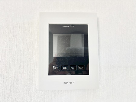 ���̑����� TV���j�^�[�t�C���^�[�t�H�����t���Ă��ăZ�L�����e�B�[��