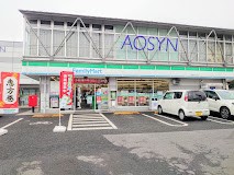 ���ӊ� �R���r�j 170m �t�@�~���[�}�[�g �K���O���ړX
