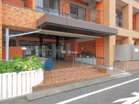 �G���g�����X -