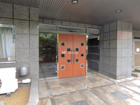 �G���g�����X -