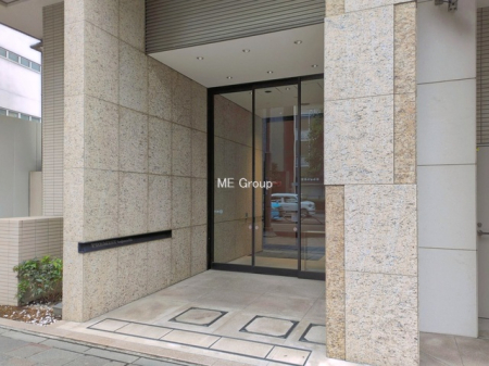 �G���g�����X -