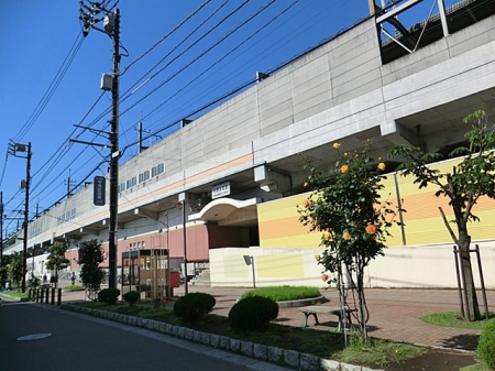 ���ӊ� �R���r�j 87m �t�@�~���[�}�[�g �������ܐ_�c�X
