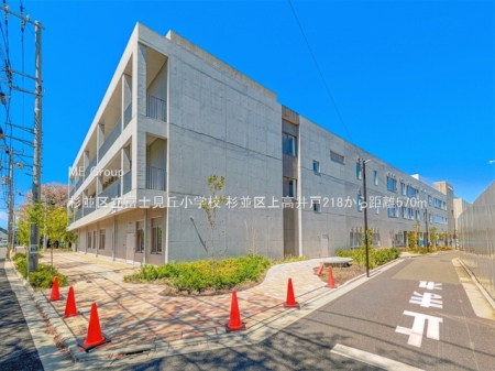 ���ӊ� ���w�Z 570m �����旧�x�m���u���w�Z