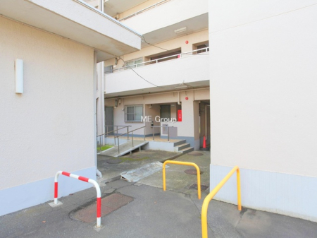 �G���g�����X -