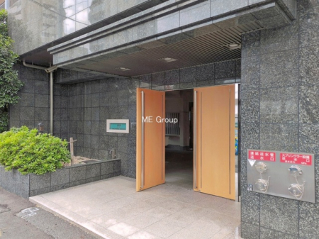 �G���g�����X -