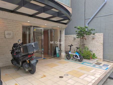 �G���g�����X -