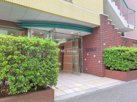 �G���g�����X -