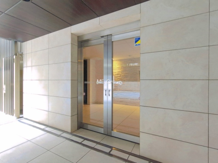 �G���g�����X -