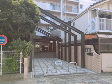 �G���g�����X -