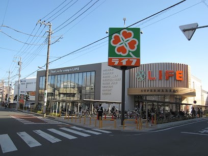 ���ӊ� �X�[�p�[ 160m ���C�t�X���X