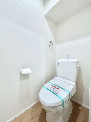 �g�C�� �g�C����1�K��3�K���ꂼ��ɔz�u����Ă��ĂƂĂ��֗��ł��B 