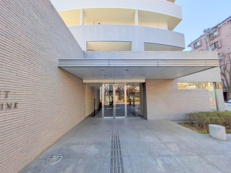 �G���g�����X -